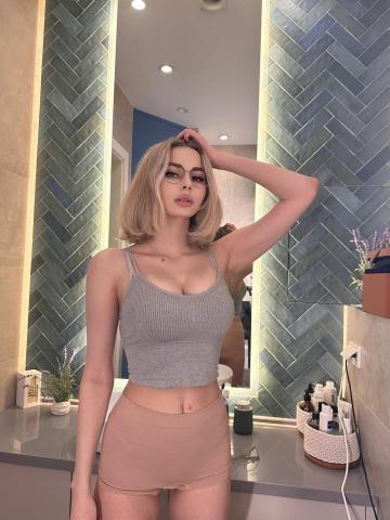 Полина